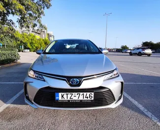 Frontansicht eines Mietwagens Toyota Corolla in Thessaloniki, Griechenland ✓ Auto Nr.4237. ✓ Automatisch TM ✓ 0 Bewertungen.