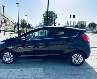 Mietwagen Ford Fiesta Ecoboost 2013 in Albanien, mit Benzin-Kraftstoff und 125 PS ➤ Ab 22 EUR pro Tag.