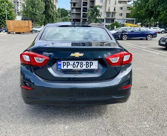 Benzin 1,4L Motor von Chevrolet Cruze 2018 zur Miete in Tiflis.