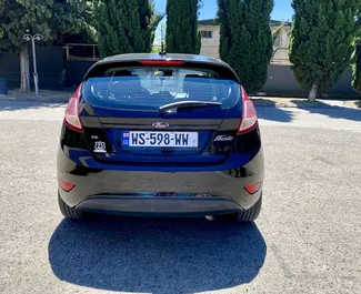 Benzin 1,6L Motor von Ford Fiesta 2018 zur Miete in Tiflis.