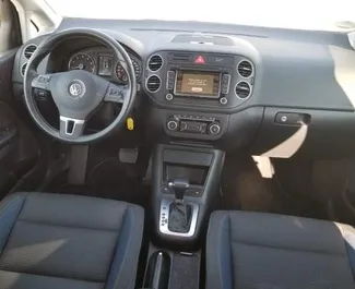 Mietwagen Volkswagen Golf+ 2012 in Albanien, mit Gas-Kraftstoff und 160 PS ➤ Ab 30 EUR pro Tag.