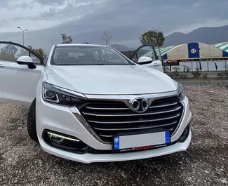 Mietwagen Baic Senova D50 2022 in Albanien, mit Benzin-Kraftstoff und 116 PS ➤ Ab 40 EUR pro Tag.