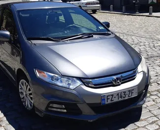 Honda Insight 2012 zur Miete verfügbar in Tiflis, mit Kilometerbegrenzung unbegrenzte.