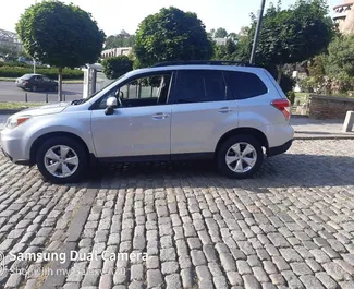 Benzin 2,5L Motor von Subaru Forester 2014 zur Miete in Tiflis.