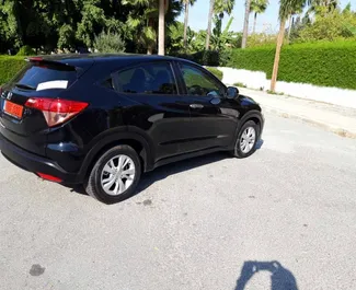 Frontansicht eines Mietwagens Honda HR-V in Limassol, Zypern ✓ Auto Nr.1685. ✓ Automatisch TM ✓ 0 Bewertungen.