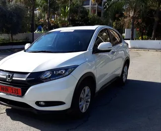 Frontansicht eines Mietwagens Honda HR-V in Limassol, Zypern ✓ Auto Nr.1161. ✓ Automatisch TM ✓ 0 Bewertungen.