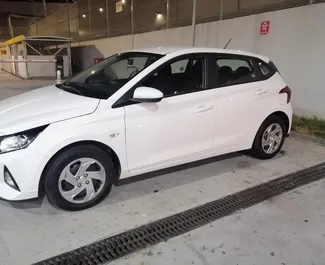 Autovermietung Hyundai i20 Nr.4881 Automatisch am Flughafen Istanbul Sabiha Gokcen, ausgestattet mit einem 1,4L Motor ➤ Von Muhammet Yasir in der Türkei.