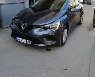 Mietwagen Renault Clio 5 2021 in der Türkei, mit Benzin-Kraftstoff und 90 PS ➤ Ab 39 USD pro Tag.