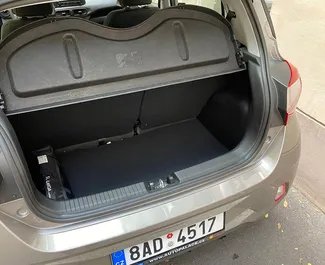 Hyundai i10 2023 zur Miete verfügbar in Prag, mit Kilometerbegrenzung 400 km/Tag.