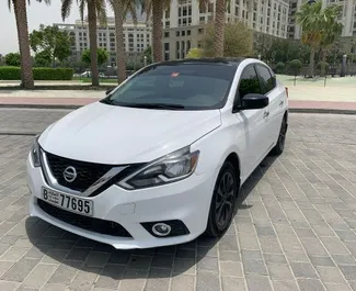 Frontansicht eines Mietwagens Nissan Sentra in Dubai, VAE ✓ Auto Nr.4864. ✓ Automatisch TM ✓ 0 Bewertungen.