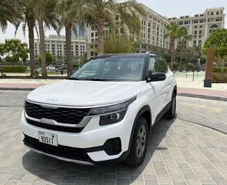 Frontansicht eines Mietwagens Kia Seltos in Dubai, VAE ✓ Auto Nr.5128. ✓ Automatisch TM ✓ 1 Bewertungen.