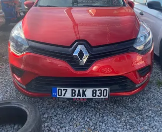 Autovermietung Renault Clio 4 Nr.5429 Schaltgetriebe am Flughafen Antalya, ausgestattet mit einem 1,0L Motor ➤ Von Hussein in der Türkei.