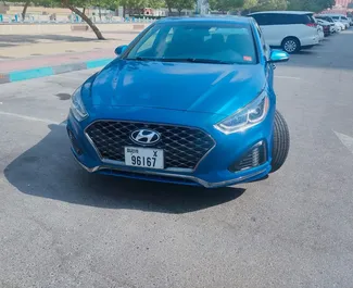 Frontansicht eines Mietwagens Hyundai Sonata in Abu Dhabi, VAE ✓ Auto Nr.5540. ✓ Automatisch TM ✓ 0 Bewertungen.