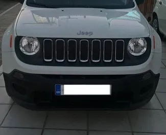 Frontansicht eines Mietwagens Jeep Renegade auf Kreta, Griechenland ✓ Auto Nr.5747. ✓ Automatisch TM ✓ 0 Bewertungen.