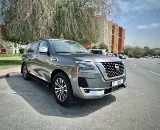 Vermietung Nissan Patrol. Premium, Luxus, SUV Fahrzeug zur Miete in VAE ✓ Kaution Einzahlung von 2000 AED ✓ Versicherungsoptionen KFZ-HV, TKV, VKV Plus, Insassen, Diebstahlschutz.