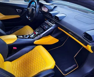 Benzin L Motor von Lamborghini Huracan 2022 zur Miete in Dubai.