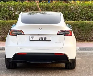 Elektrizität L Motor von Tesla Model Y – Long Range 2023 zur Miete in Dubai.