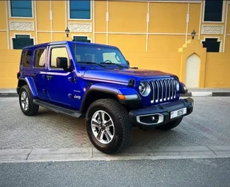 Mietwagen Jeep Wrangler Sahara 2022 in VAE, mit Benzin-Kraftstoff und  PS ➤ Ab 772 AED pro Tag.