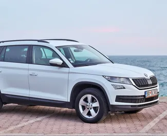 Frontansicht eines Mietwagens Skoda Kodiaq in Budva, Montenegro ✓ Auto Nr.5905. ✓ Automatisch TM ✓ 2 Bewertungen.