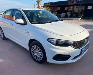 Autovermietung Fiat Egea Nr.5839 Schaltgetriebe am Flughafen Antalya, ausgestattet mit einem 1,4L Motor ➤ Von Hussein in der Türkei.