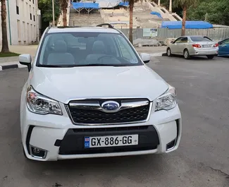 Frontansicht eines Mietwagens Subaru Forester in Kutaisi, Georgien ✓ Auto Nr.5810. ✓ Automatisch TM ✓ 7 Bewertungen.