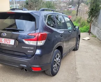 Benzin 2,5L Motor von Subaru Forester Limited 2020 zur Miete in Tiflis.