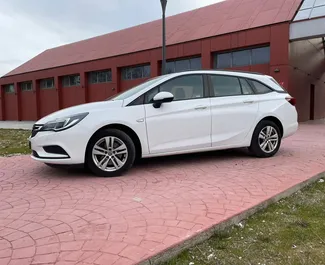 Autovermietung Opel Astra Sports Tourer Nr.5951 Schaltgetriebe in Becici, ausgestattet mit einem 1,6L Motor ➤ Von Filip in Montenegro.