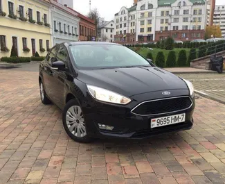 Frontansicht eines Mietwagens Ford Focus in Minsk, Weißrussland ✓ Auto Nr.5833. ✓ Automatisch TM ✓ 0 Bewertungen.