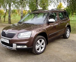 Frontansicht eines Mietwagens Skoda Yeti in Minsk, Weißrussland ✓ Auto Nr.5835. ✓ Automatisch TM ✓ 0 Bewertungen.