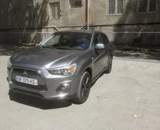 Frontansicht eines Mietwagens Mitsubishi Outlander Sport in Tiflis, Georgien ✓ Auto Nr.5815. ✓ Automatisch TM ✓ 0 Bewertungen.