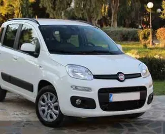 Frontansicht eines Mietwagens Fiat Panda auf Rhodos, Griechenland ✓ Auto Nr.5816. ✓ Schaltgetriebe TM ✓ 0 Bewertungen.