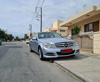 Frontansicht eines Mietwagens Mercedes-Benz C-Class in Limassol, Zypern ✓ Auto Nr.5921. ✓ Automatisch TM ✓ 0 Bewertungen.