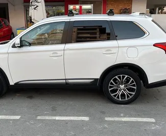 Mietwagen Mitsubishi Outlander 2018 auf Zypern, mit Diesel-Kraftstoff und  PS ➤ Ab 60 EUR pro Tag.