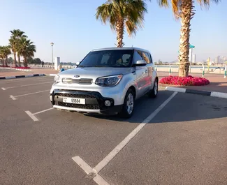 Frontansicht eines Mietwagens Kia Soul in Dubai, VAE ✓ Auto Nr.6274. ✓ Automatisch TM ✓ 0 Bewertungen.