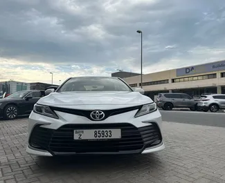 Autovermietung Toyota Camry Nr.6170 Automatisch in Dubai, ausgestattet mit einem 2,5L Motor ➤ Von Akil in VAE.