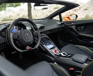 Vermietung Lamborghini Huracan Evo Cabrio. Premium, Luxus, Cabrio Fahrzeug zur Miete in VAE ✓ Kaution Einzahlung von 5000 AED ✓ Versicherungsoptionen KFZ-HV.