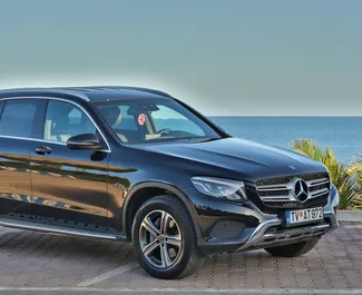 Frontansicht eines Mietwagens Mercedes-Benz GLC-Class in Budva, Montenegro ✓ Auto Nr.5909. ✓ Automatisch TM ✓ 1 Bewertungen.