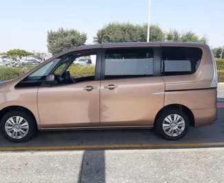 Mietwagen Nissan Serena 2016 auf Zypern, mit Benzin-Kraftstoff und 120 PS ➤ Ab 60 EUR pro Tag.