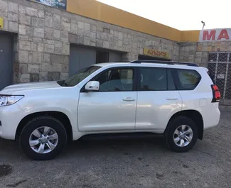 Mietwagen Toyota Land Cruiser Prado 2019 in Georgien, mit Diesel-Kraftstoff und 170 PS ➤ Ab 230 GEL pro Tag.