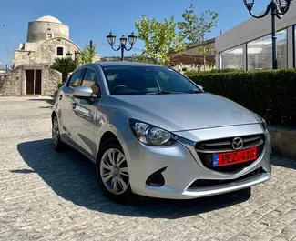 Frontansicht eines Mietwagens Mazda Demio in Limassol, Zypern ✓ Auto Nr.6396. ✓ Automatisch TM ✓ 0 Bewertungen.