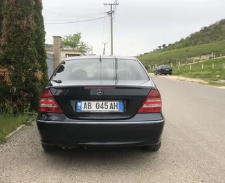 Vermietung Mercedes-Benz C180. Komfort, Premium Fahrzeug zur Miete in Albanien ✓ Kaution Einzahlung von 100 EUR ✓ Versicherungsoptionen KFZ-HV, TKV, VKV Plus, VKV Komplett, Diebstahlschutz.