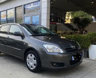 Frontansicht eines Mietwagens Toyota Corolla in Tirana, Albanien ✓ Auto Nr.6320. ✓ Automatisch TM ✓ 0 Bewertungen.