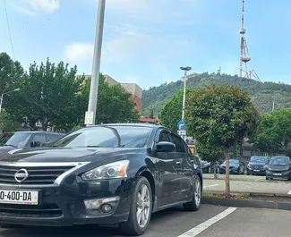 Nissan Altima 2014 zur Miete verfügbar in Tiflis, mit Kilometerbegrenzung unbegrenzte.