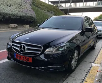 Mietwagen Mercedes-Benz E220 2015 auf Zypern, mit Diesel-Kraftstoff und 170 PS ➤ Ab 48 EUR pro Tag.