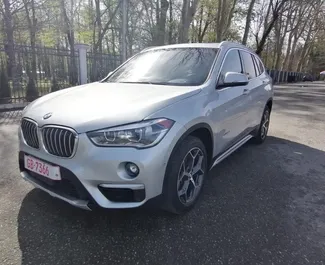 Frontansicht eines Mietwagens BMW X1 in Tiflis, Georgien ✓ Auto Nr.6637. ✓ Automatisch TM ✓ 4 Bewertungen.