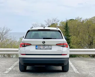 Innenraum von Skoda Kodiaq zur Miete in Montenegro. Ein großartiges 7-Sitzer Fahrzeug mit Automatisch Getriebe.