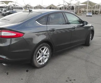 Mietwagen Ford Fusion Sedan 2014 in Georgien, mit Benzin-Kraftstoff und 175 PS ➤ Ab 65 GEL pro Tag.