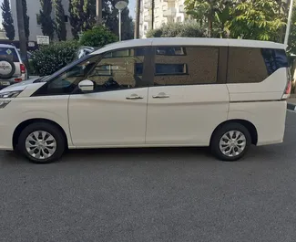 Mietwagen Nissan Serena 2021 auf Zypern, mit Benzin-Kraftstoff und 150 PS ➤ Ab 48 EUR pro Tag.