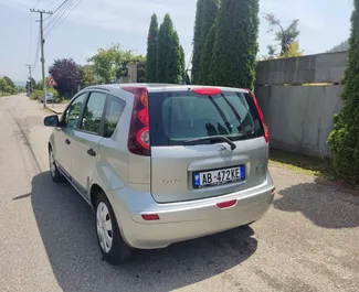 Mietwagen Nissan Note 2010 in Albanien, mit Benzin-Kraftstoff und 63 PS ➤ Ab 22 EUR pro Tag.