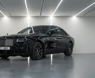 Frontansicht eines Mietwagens Rolls-Royce Ghost 2 in Dubai, VAE ✓ Auto Nr.6750. ✓ Automatisch TM ✓ 0 Bewertungen.